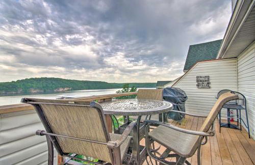 Deck, Pool and Views Lake of the Ozarks Condo - Foto 21