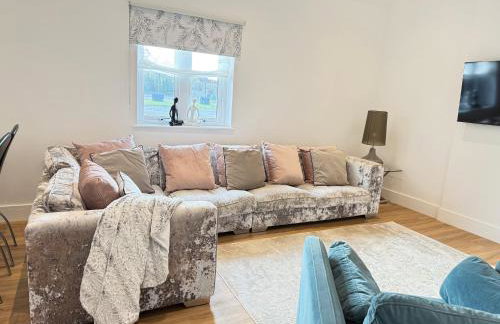 Beautiful 2 Bedroom Barn -Stansted Airport 2 miles - Foto 16