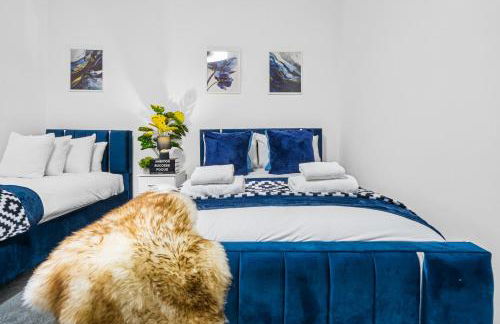 Deja Two Luxe 4BR House By AltoLuxo Short Lets & Serviced Accommodation With Free WiFi & Parking - Foto 9