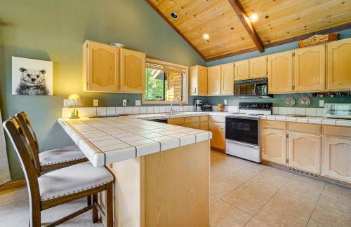 Close to Ski Slopes Tahoe Ski Chalet with Fireplace - Foto 9