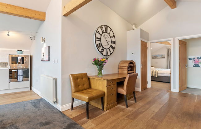 Billycan Penthouse - Tenby Town Centre - Photo 12