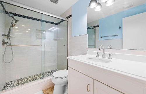 Private Pool 6 MI to Clearwater Beach Fire Pit Game Room - Photo 46