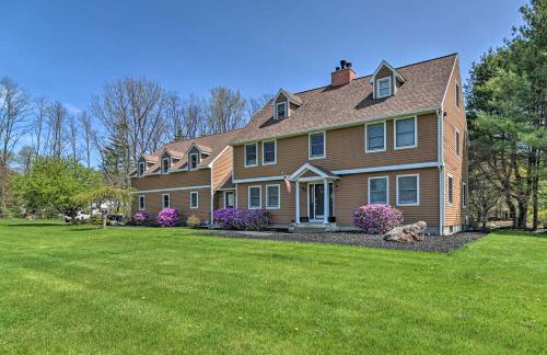 Stylish Studio with Fireplace about 3 Mi From Dtwn! - Foto 3