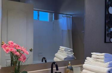 Great Amenities, Pool, Sauna Gym - Photo 14