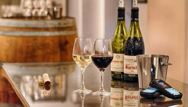 A visita termina com uma degustação de vinhos