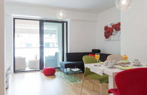 Apartment Navigatio with parking - Photo 24