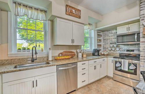 Upscale Country Home with Fire Pit in Taneytown! - Foto 11