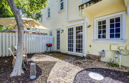 Private Patio Cali King Bed Walk to Las Olas - Foto 35