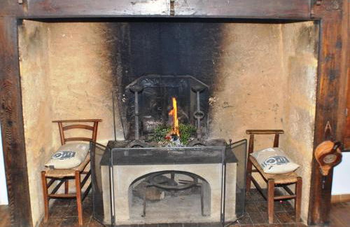 Maison de campagne proche de la Dordogne avec grand jardin et cheminée - FR-1-616-61 - Foto 2