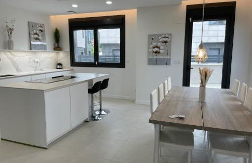 Lujosa casa en primera línea playa increibles vistas mar - Foto 15