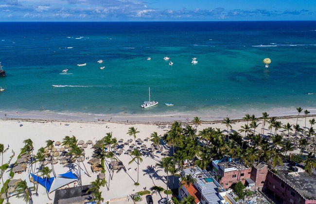 Beachfront 7BR Villa With Pool Maid Los Corales - Foto 46