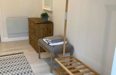 Light & Airy Vaulted Barn Conversion with a View - Photo 20