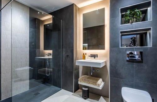 Arran Shores Luxury Shorefront Penthouse Suite 10 - Photo 17