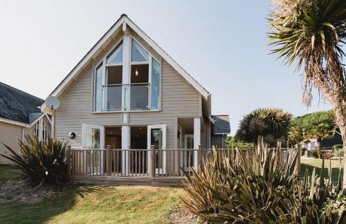 Trewhiddle Retreat V31 by Together Travel - Luxury 3-Bedroom Villa - Foto 2