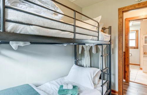 Family-Friendly Cabin Getaway On Castle Rock Lake Space to Relax & Play - Foto 17