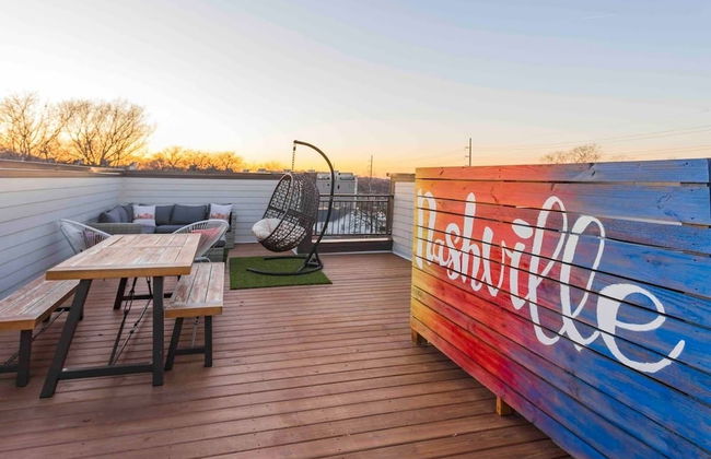 Wild Horse by Avantstay Gorgeous Nashville Townhouse w/ Rooftop Patio & Outdoor Kitchen - Foto 1