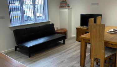 Lovely, Sleeps 8, Cafe Bars, Central Formby - Foto 3