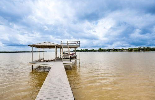 Private Dock and Deck Eagle Mountain Lake Retreat! - Photo 29