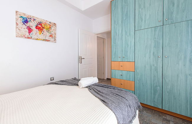 Santorini Villatzio Suites - Photo 5