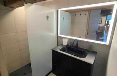 LE MONTAGNARD bel appartement avec jardin dans vieille ferme de montagne rénovée - Photo 6