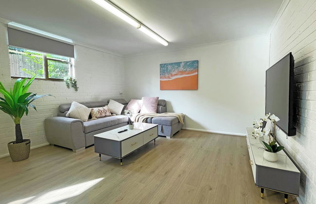 Pet Friendly Ringwood 3BR Home Parking - Foto 16