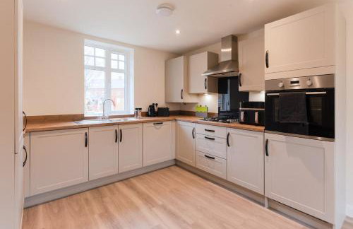 Stylish 3 bed house in Bedford perfect for Contractors and families - Foto 3