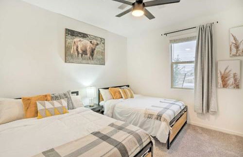 Hot Tub, Putting Green! New-Build Glendale Home - Foto 16