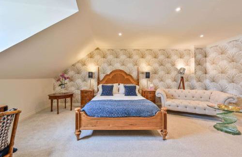Lisburne Place - Luxury Three Bedroom Town House - Photo 39