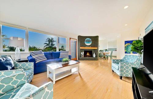 Ocean Views Walk to the Beach with King Suite - Foto 8