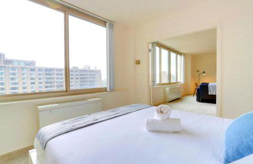 Stylish Crystal City Flat - Pool & Fitness - Foto 13