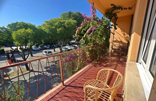 Pomalo Retreat, Your Calm Escape Near the City, Sunlit Terrace, Space & Comfort and Parking - Foto 10