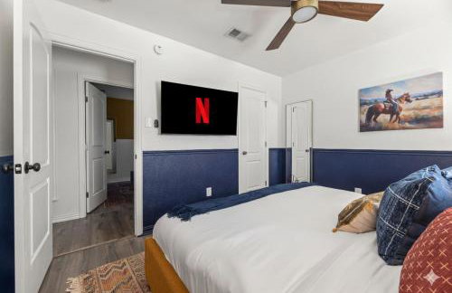 Texas Willow Ranch - Epic Luxury Retreat with Pool, Game room, Soccer, BBQ, Fire table - Foto 47