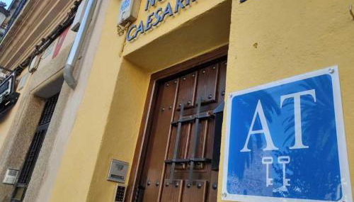 Elegante Apartamento para 5 en el centro de Cáceres con wifi - Foto 2