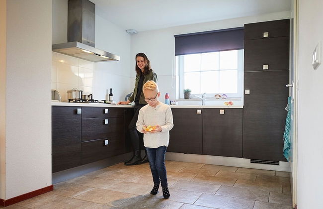 Nice Villa With Sauna, Whirlpool & Steam Shower - Photo 23