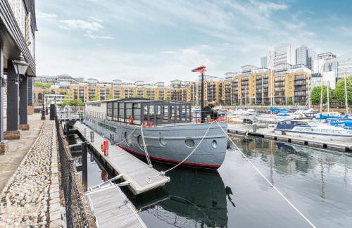 Charming houseboat featuring a sauna - Photo 43