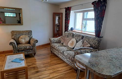 Rose Cottage Trecynon Traditional 2 bed cottage Zip World Beacons Bike - Photo 4