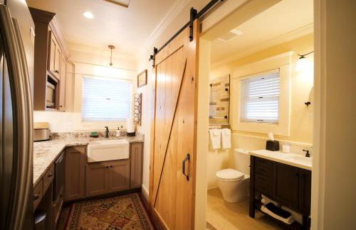 RedTail Inn - 3 Suites Sleeps up to 12 - Foto 56