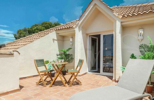 Luxury Sea View Villa with Pool & Terrace REMS - Photo 3