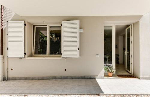 Campus House - Photo 31