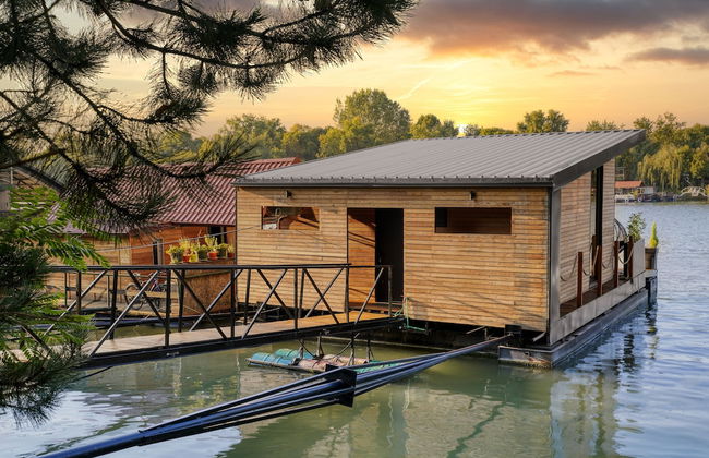 Beach House Belgrade - Photo 23