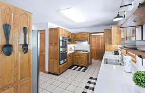 Wooded Retreat with game area and hot tub - Foto 4