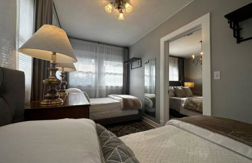 Elegant Escape 2 blocks to Historic downtown - Foto 27