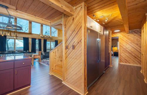 6 Br Cabin Hot Tub Fire Pit Min to Hatley Pointe - Foto 15