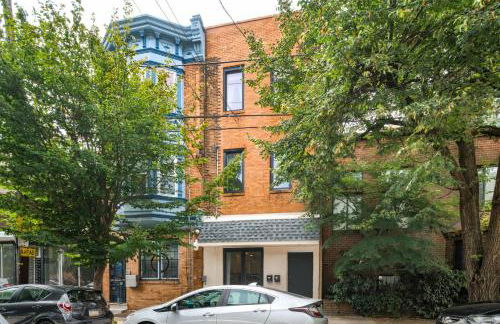 2BR in Heart of Queen Village - walk to everything! - Foto 8