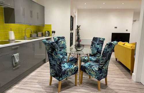 Bright & Cosy Retreat in Swansea - Foto 1