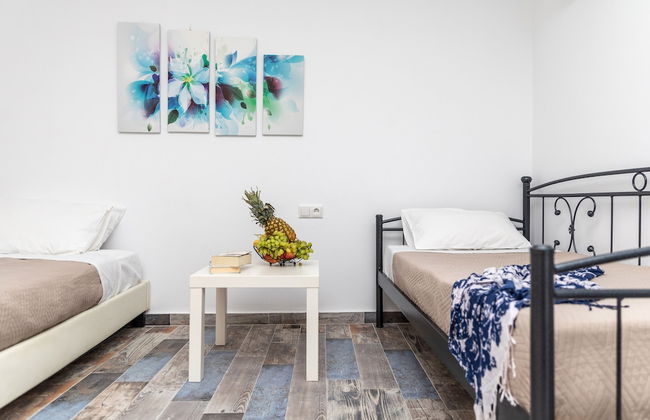 Depis Luxury Suites - Photo 45