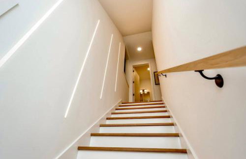 Ultra Modern Luxury - New Construction 4 Bedrooms - Photo 43