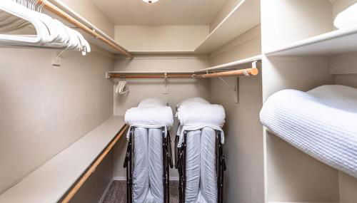 HavaLovely Stay - Pool . Smart TV . Central - Foto 5