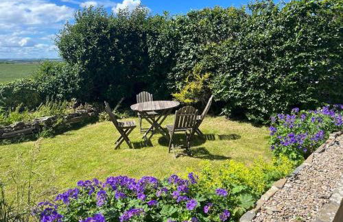 The Old School House - Cosy 3 bedroom Cottage - Photo 5