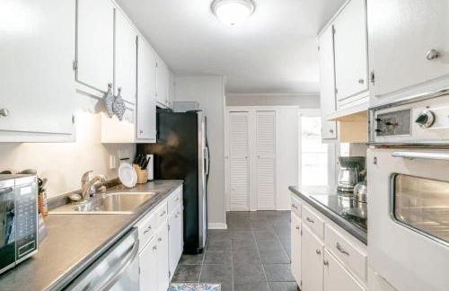 Enchanting Forestwood Retreat - Foto 2